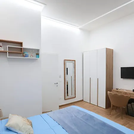 Parthenope's Dream - Centro Storico B&B 나폴리